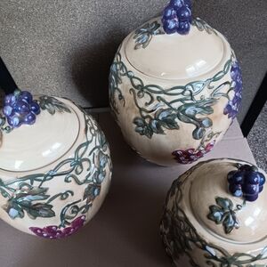 Meritage Noble Excellence Set Of 3 Canisters.